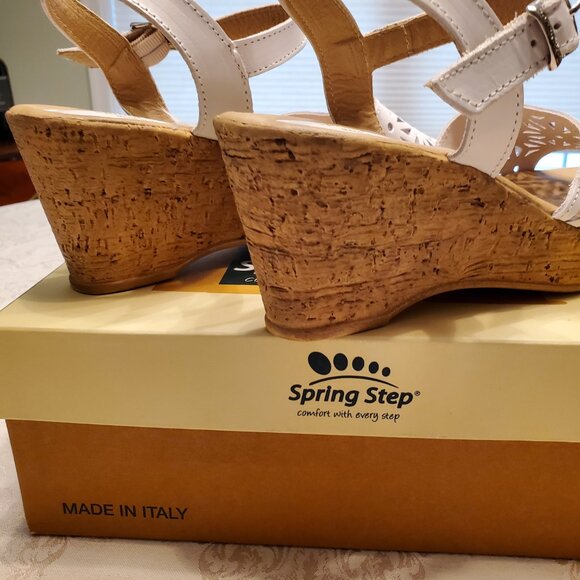 Sandals - Picture 5 of 5